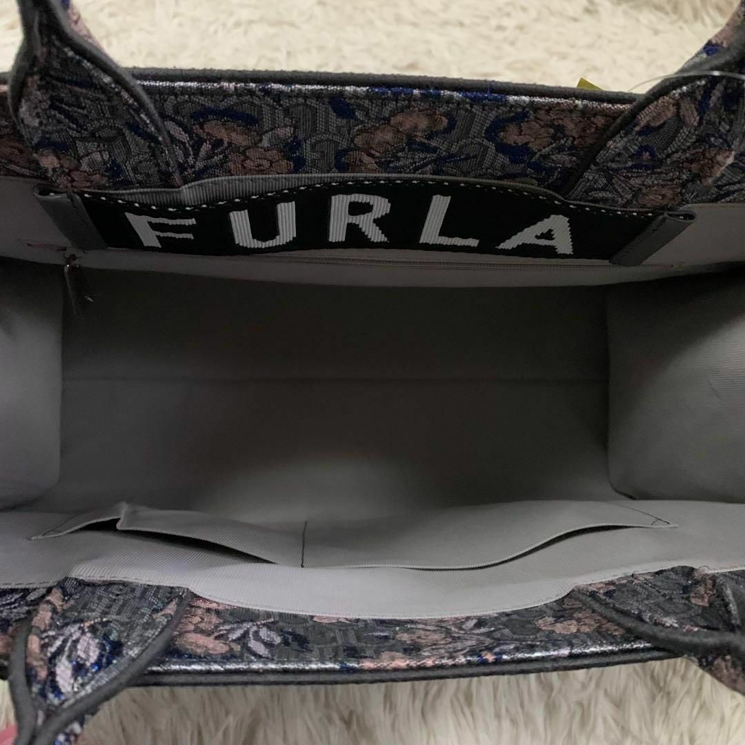 FURLA - 未使用級 レア✨フルラ トートバッグ 現行 FURLA - 未使用級 レア✨フルラ トートバッグ 現行