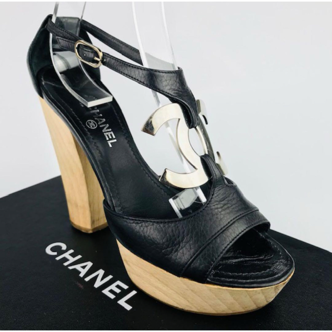 CHANEL - 希少☆CHANEL・レザー メタルココマークストラップ CHANEL - 希少☆CHANEL・レザー メタルココマークストラップ