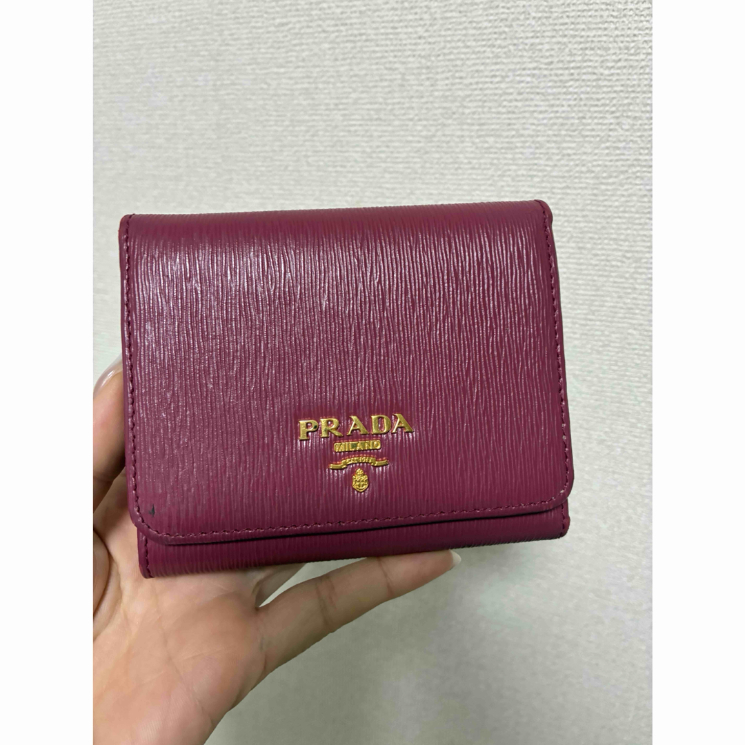 PRADA - 美品PRADA ピンク 三つ折り財布の通販 by d.a2338's PRADA - 美品PRADA ピンク 三つ折り財布の通販 by d.a2338's