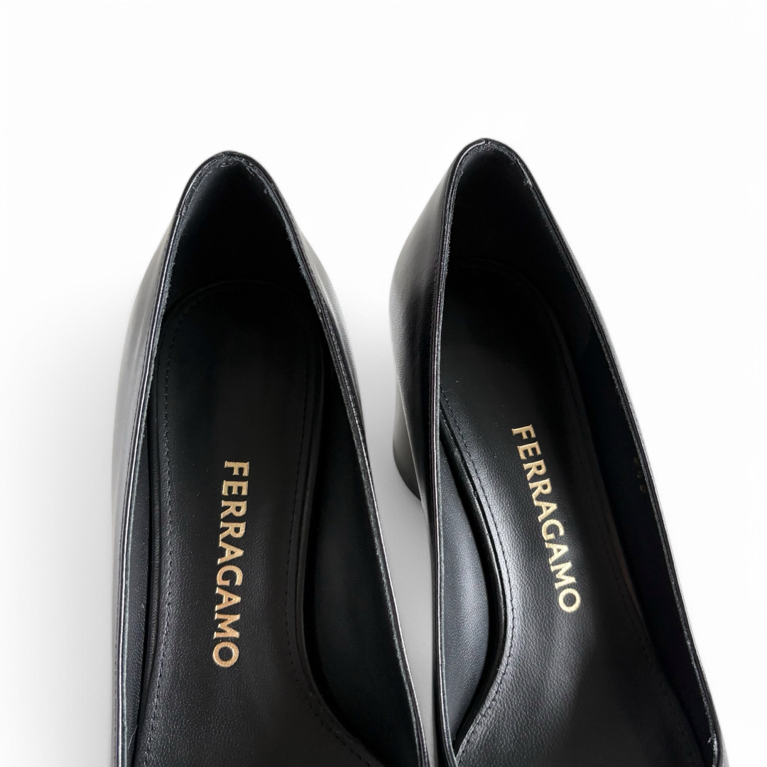 Salvatore Ferragamo - 未使用 FERRAGAMO PANIA パンプス 6.5 Salvatore Ferragamo - 未使用 FERRAGAMO PANIA パンプス 6.5