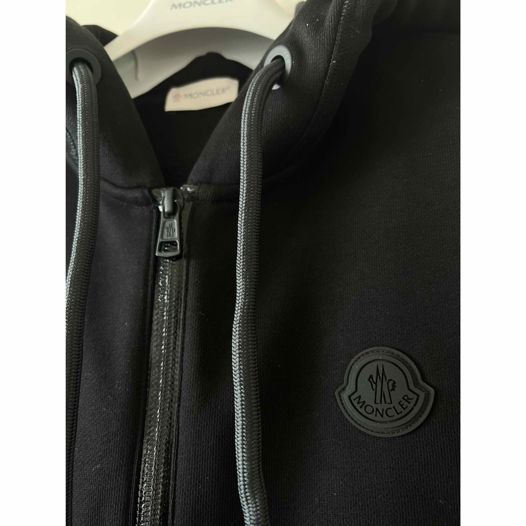 MONCLER - 〈新品タグ付き!〉MONCLER パーカー フード ジップ MONCLER - 〈新品タグ付き!〉MONCLER パーカー フード ジップ