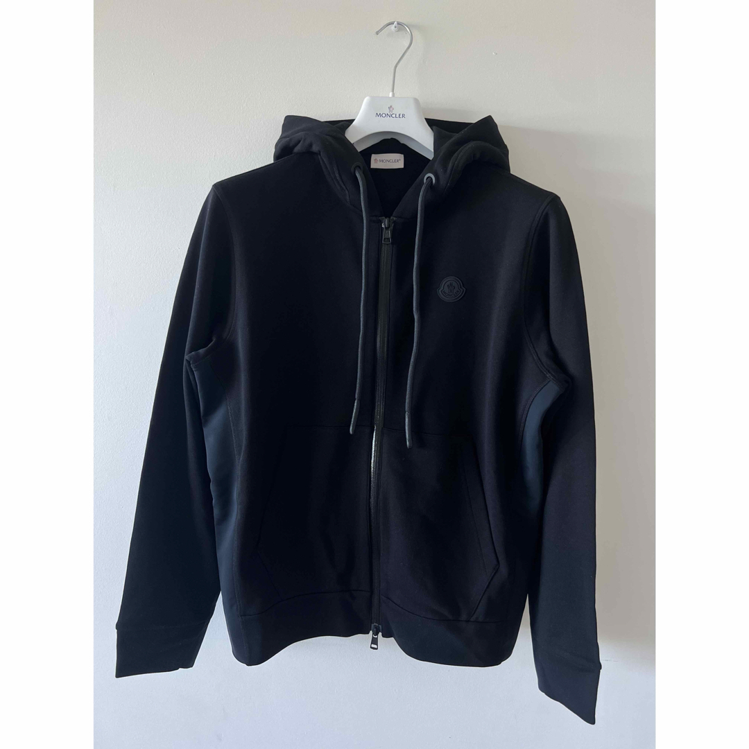 MONCLER - 〈新品タグ付き!〉MONCLER パーカー フード ジップ MONCLER - 〈新品タグ付き!〉MONCLER パーカー フード ジップ