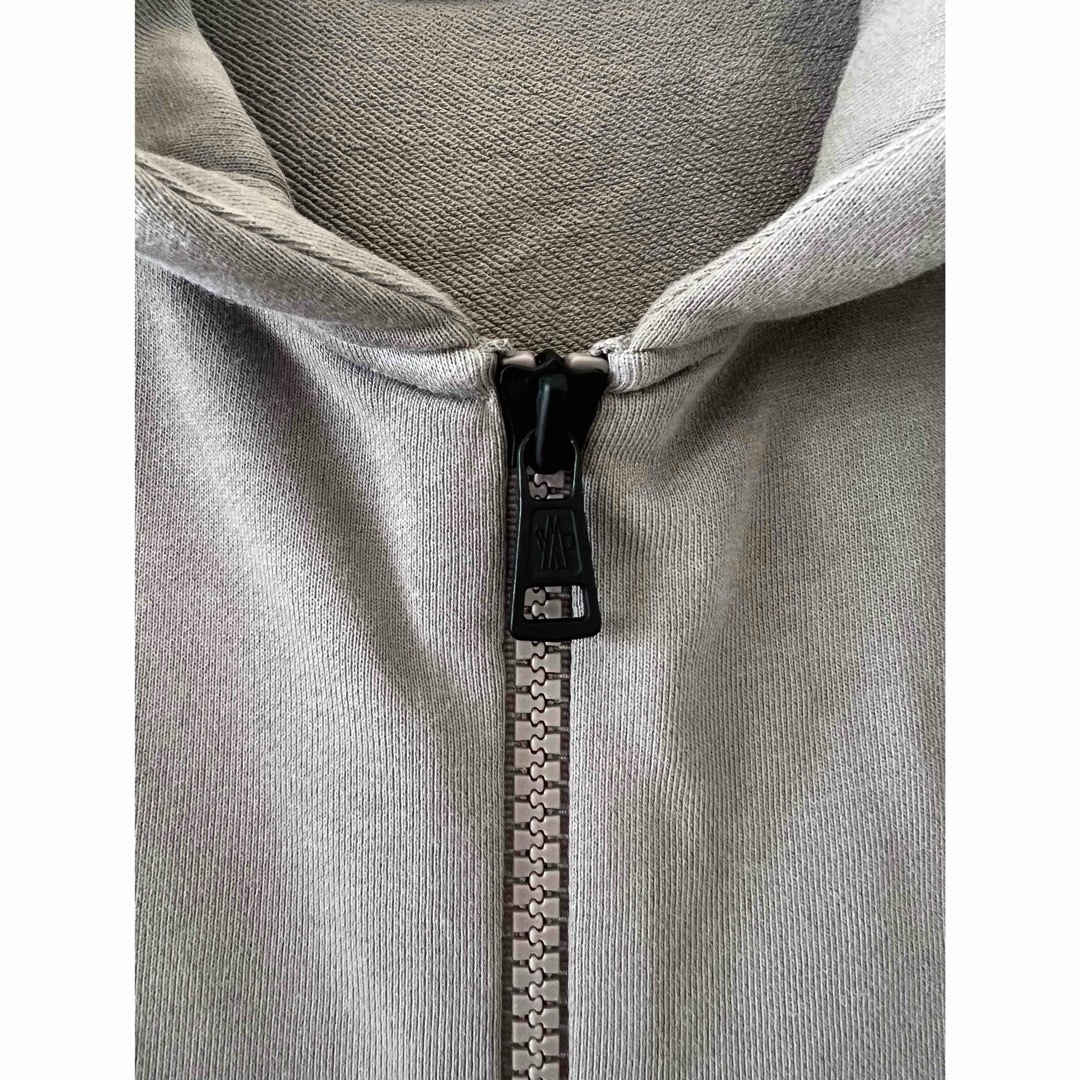 MONCLER - 〈新品タグ付き!〉MONCLER パーカー フード ジップ MONCLER - 〈新品タグ付き!〉MONCLER パーカー フード ジップ