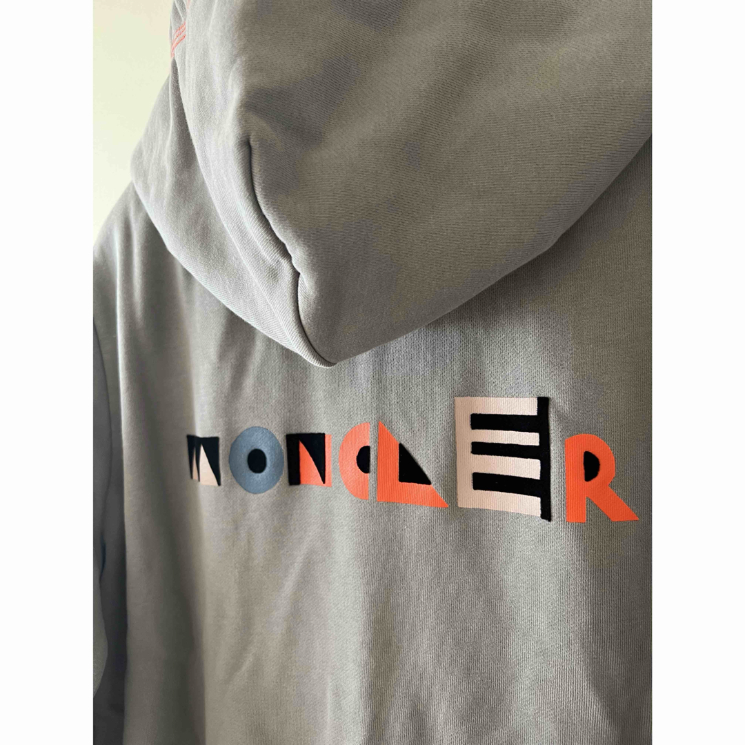 MONCLER - 〈新品タグ付き!〉MONCLER パーカー フード ジップ MONCLER - 〈新品タグ付き!〉MONCLER パーカー フード ジップ