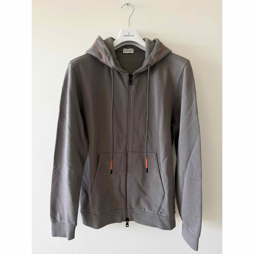 MONCLER - 〈新品タグ付き!〉MONCLER パーカー フード ジップ MONCLER - 〈新品タグ付き!〉MONCLER パーカー フード ジップ