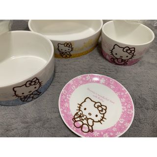 サンリオ - ハローキティ 40周年記念 ガラスボウル 皿 ローソン サンリオ - ハローキティ 40周年記念 ガラスボウル 皿 ローソン