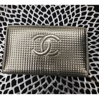 シャネル(CHANEL)のCHANEL 長財布 メタリックカラー たくさん入ります シャネル (財布)