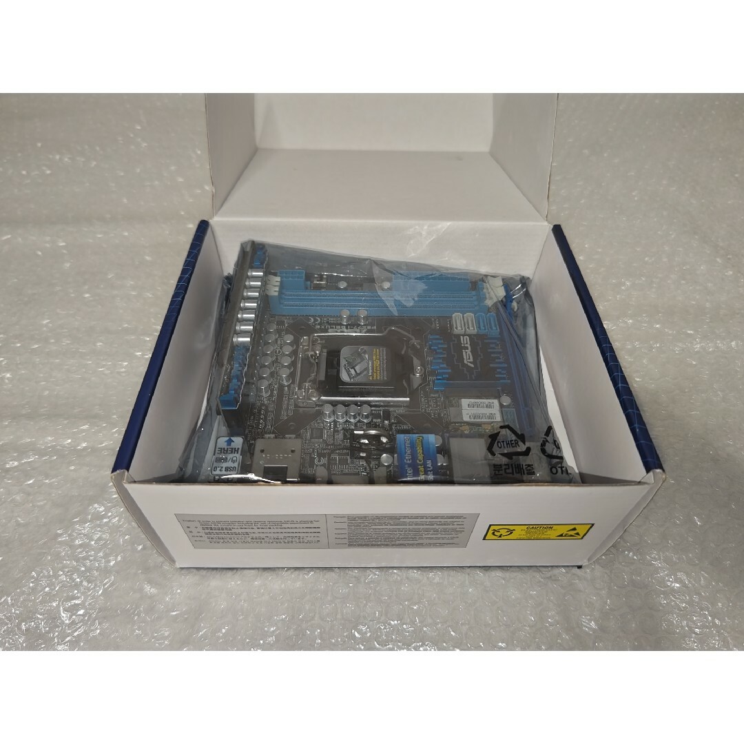 美品 ASUS P8Z77-I DELUXE Z77 最新BIOS更新済みの通販 by TETU 美品 ASUS P8Z77-I DELUXE Z77 最新BIOS更新済みの通販 by TETU