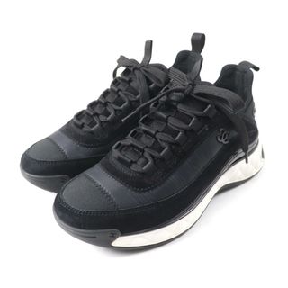 CHANEL - シャネル CHANEL スニーカー ファレル コラボ CHANEL - シャネル CHANEL スニーカー ファレル コラボ