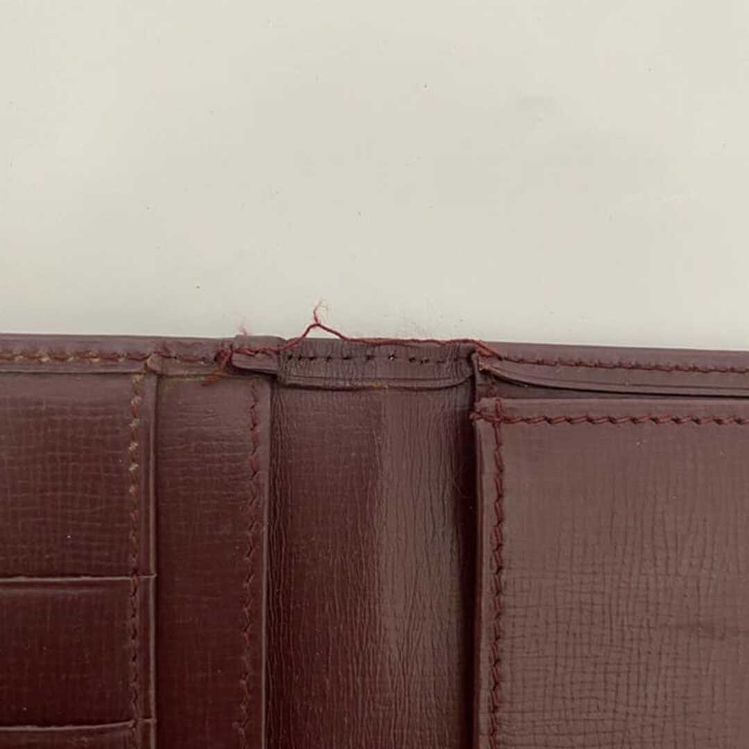 Cartier(カルティエ)のカルティエ 三つ折り 長財布 ボルドー マスト 財布 レザー 中古 Cartier ヴィンテージ がまぐち ロゴ 定番 人気 女性 レディース メンズ ロング ウォレット 革 シンプル お洒落 ワンポイント レトロ エレガント 高級感 レディースのファッション小物(財布)の商品写真