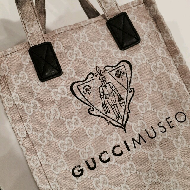 Gucci(グッチ)の陸&ママ様専用♡GUCCImuseo♡限定ミニトートバッグ レディースのバッグ(トートバッグ)の商品写真