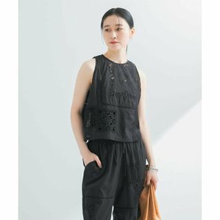 アーバンリサーチ(URBAN RESEARCH)の【BLACK】パッチワークレーストップス(ベスト/ジレ)