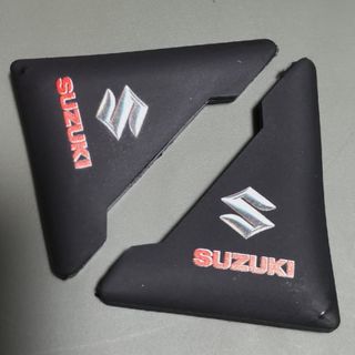 スズキ - 新型ジムニーjb64/74 筆記体エンブレムグリル スズキ - 新型ジムニーjb64/74 筆記体エンブレムグリル