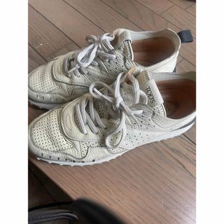 TOD'S - 新品 TOD'S フリンジ レザー スリッポン スニーカー TOD'S - 新品 TOD'S フリンジ レザー スリッポン スニーカー