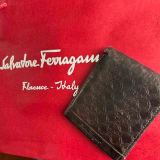 Salvatore Ferragamo(折り財布)のフリマアイテム一覧 Salvatore Ferragamo(折り財布)のフリマアイテム一覧