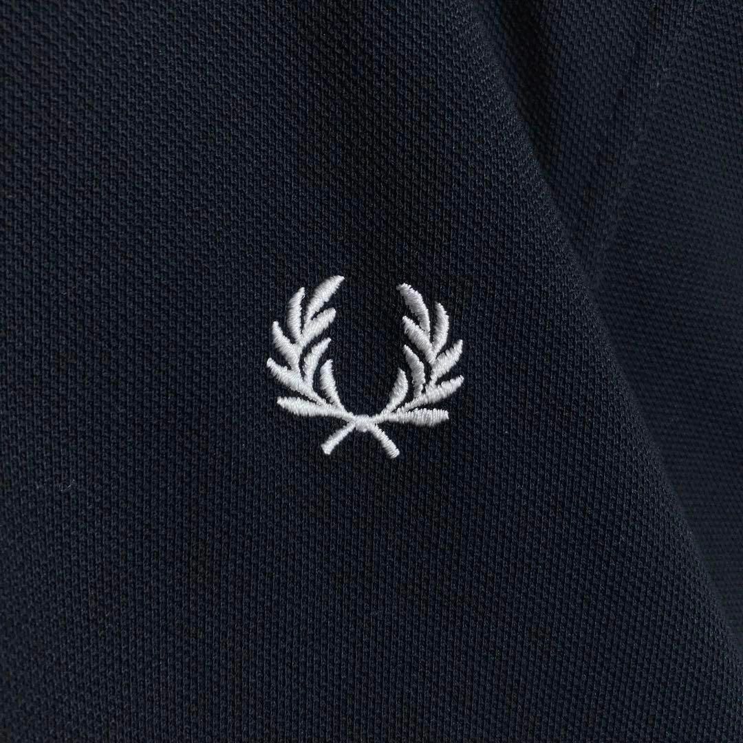 FRED PERRY - 【極美品】FRED PERRY ポロシャツ 刺繍ロゴ 人気 FRED PERRY - 【極美品】FRED PERRY ポロシャツ 刺繍ロゴ 人気