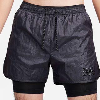 NIKE - NIKE XLサイズメンズ カーゴショート TECK PACK 定価 NIKE - NIKE XLサイズメンズ カーゴショート TECK PACK 定価