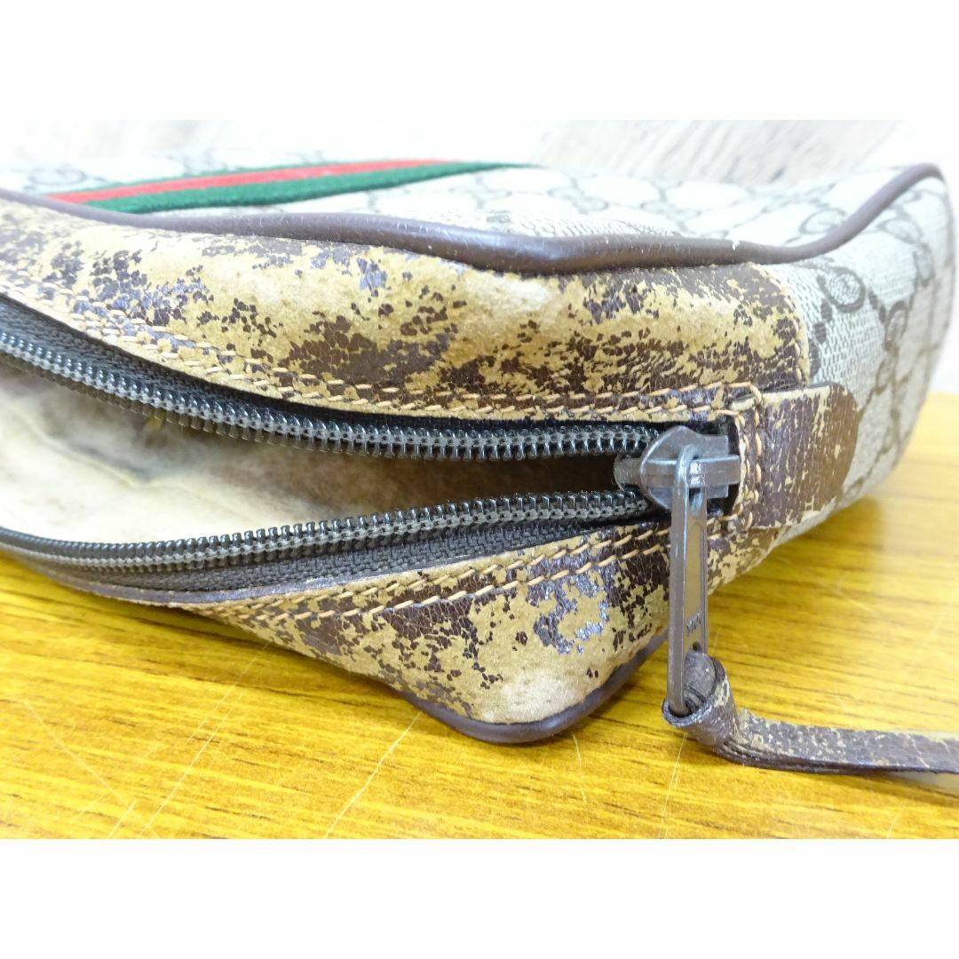 GUCCI - 広048/ GUCCI オールドグッチ PVC レザー クラッチ GUCCI - 広048/ GUCCI オールドグッチ PVC レザー クラッチ