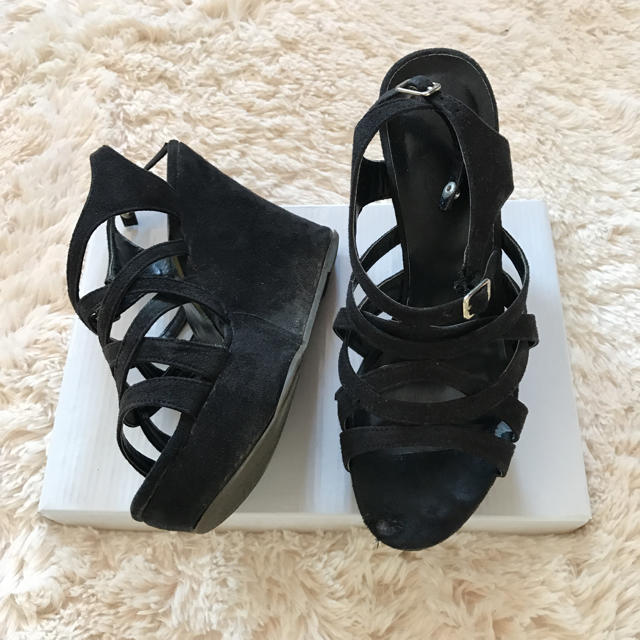黒💓サンダル💓スエード レディースの靴/シューズ(サンダル)の商品写真