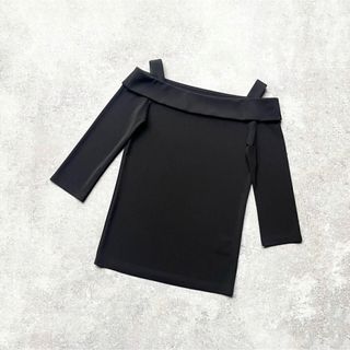 FOXEY(カットソー(長袖/七分))のフリマアイテム一覧 FOXEY(カットソー(長袖/七分))のフリマアイテム一覧