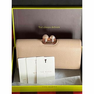 TED BAKER(財布)のフリマアイテム一覧 TED BAKER(財布)のフリマアイテム一覧