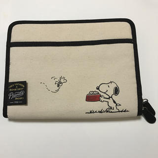 Snoopy スヌーピー 母子手帳ケースの通販 By Saori S Shop スヌーピーならラクマ