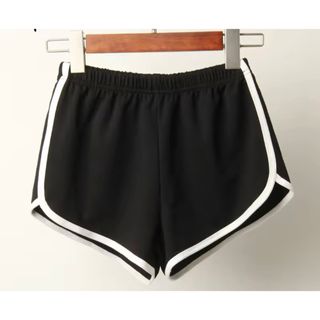 黒ショートパンツ スポーツショーツ M(ショートパンツ)