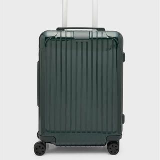 RIMOWA(日用品/生活雑貨/旅行)のフリマアイテム一覧 RIMOWA(日用品/生活雑貨/旅行)のフリマアイテム一覧