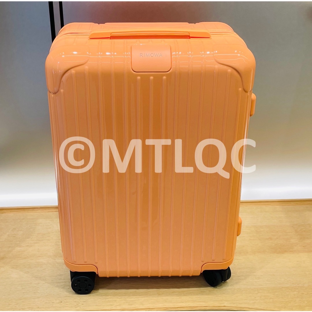 RIMOWA - RIMOWA リモワ Essential Cabin オレンジ 機内持ち込み RIMOWA - RIMOWA リモワ Essential Cabin オレンジ 機内持ち込み