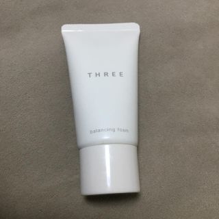 スリー(THREE)のTHREE バランシングフォーム 新品(洗顔料)