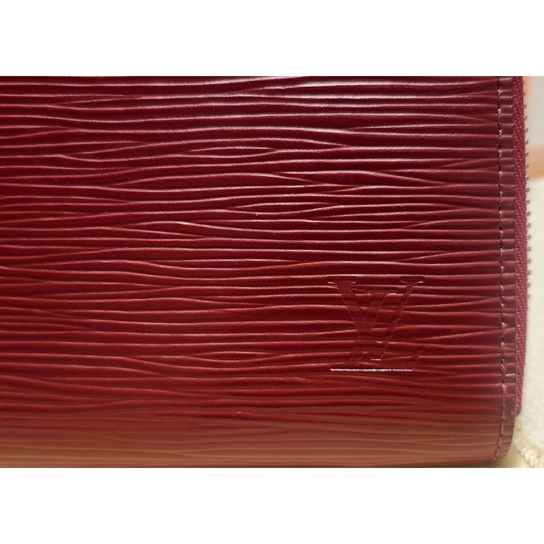LOUIS VUITTON - 新品同様☆確実正規品☆ルイヴィトン☆エピ☆長 LOUIS VUITTON - 新品同様☆確実正規品☆ルイヴィトン☆エピ☆長