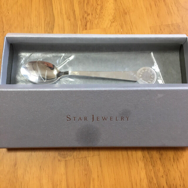 STAR JEWELRY(スタージュエリー)のみるーん様専用【新品】STAR JEWELRY  の  BABY  SPOON キッズ/ベビー/マタニティの授乳/お食事用品(スプーン/フォーク)の商品写真