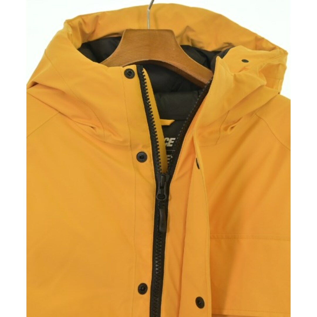 PALACE - PALACE パレス ダウンコート M 黄 【古着】【中古】の PALACE - PALACE パレス ダウンコート M 黄 【古着】【中古】の