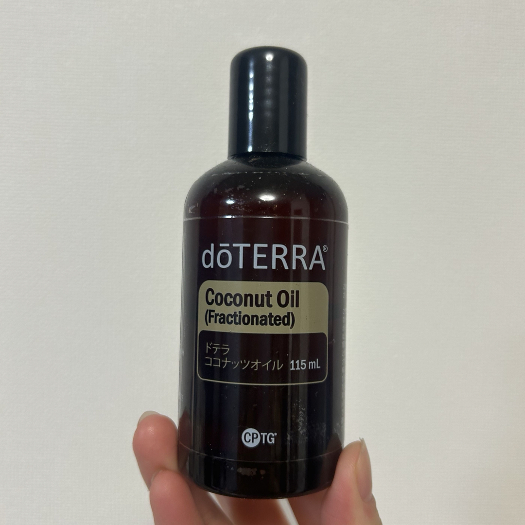 doTERRA(ドテラ)の【計り売り】doTERRA ココナッツオイル コスメ/美容のボディケア(ボディオイル)の商品写真