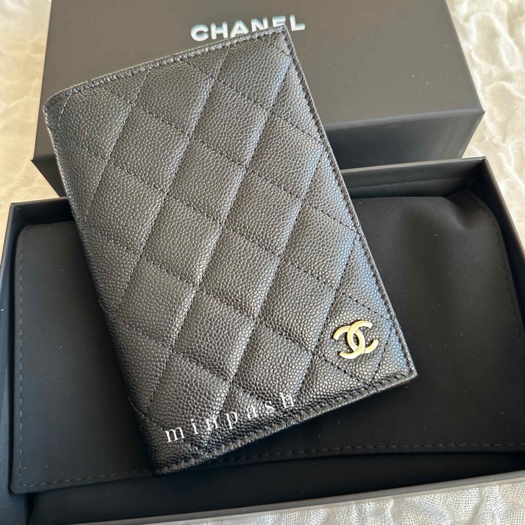 CHANEL - CHANEL ♡ パスポートケース キャビアスキン ホリデー CHANEL - CHANEL ♡ パスポートケース キャビアスキン ホリデー