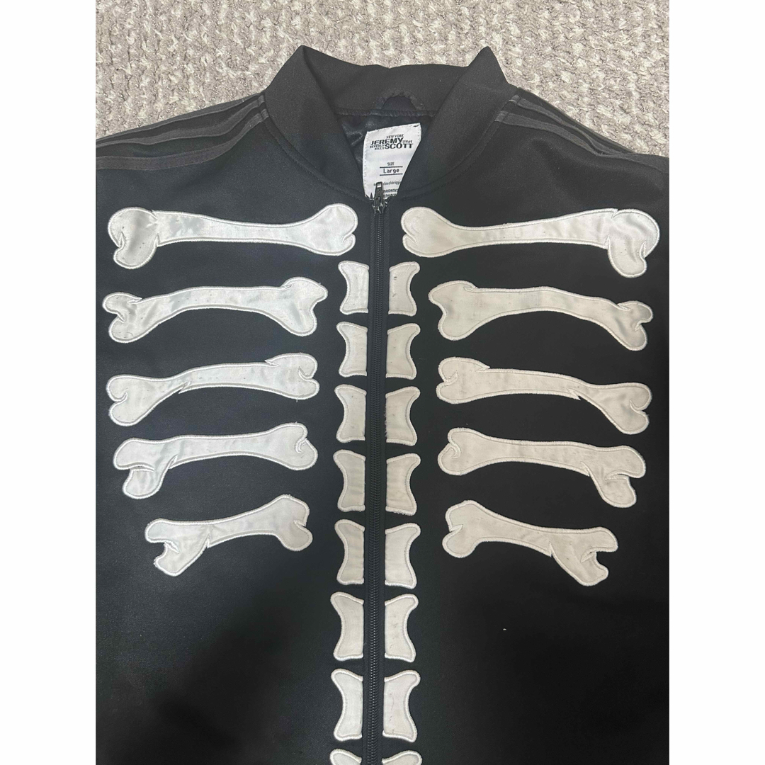 JEREMY SCOTT - adidas JEREMY SCOTT ボーンジャージ ジャケット JEREMY SCOTT - adidas JEREMY SCOTT ボーンジャージ ジャケット
