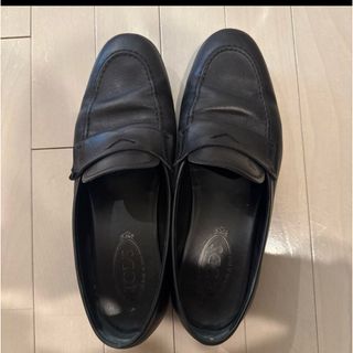 TOD'S(ローファー/革靴 ・ ブラック/黒色系)のフリマアイテム一覧 TOD'S(ローファー/革靴 ・ ブラック/黒色系)のフリマアイテム一覧
