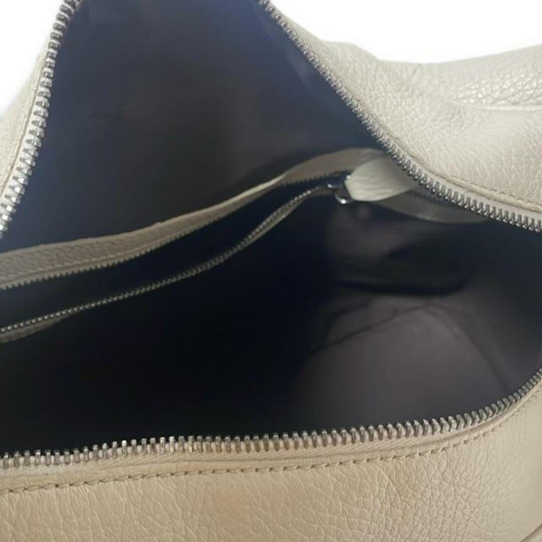 TOD'S - TOD'S(トッズ) ショルダーバッグ - アイボリー レザーの TOD'S - TOD'S(トッズ) ショルダーバッグ - アイボリー レザーの