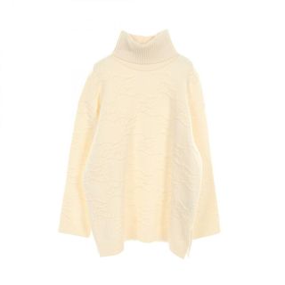 FENDI(ニット/セーター)のフリマアイテム一覧 FENDI(ニット/セーター)のフリマアイテム一覧