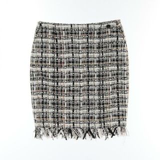 CHANEL(スカート ・ ホワイト/白色系)のフリマアイテム一覧 CHANEL(スカート ・ ホワイト/白色系)のフリマアイテム一覧