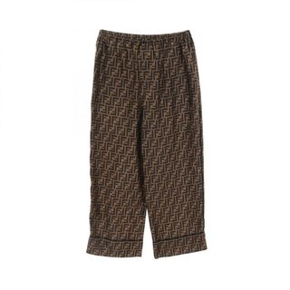 FENDI(レオパード ・ カジュアルパンツ)のフリマアイテム一覧 FENDI(レオパード ・ カジュアルパンツ)のフリマアイテム一覧