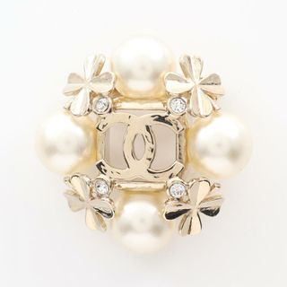CHANEL(パール ・ ブローチ/コサージュ)のフリマアイテム一覧 CHANEL(パール ・ ブローチ/コサージュ)のフリマアイテム一覧