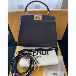 FENDI - 未使用品 FENDI バゲットフォンポーチ 7AS142 AMWI FENDI - 未使用品 FENDI バゲットフォンポーチ 7AS142 AMWI