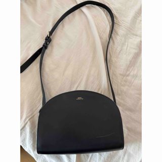 A.P.C(ショルダーバッグ)のフリマアイテム一覧 A.P.C(ショルダーバッグ)のフリマアイテム一覧