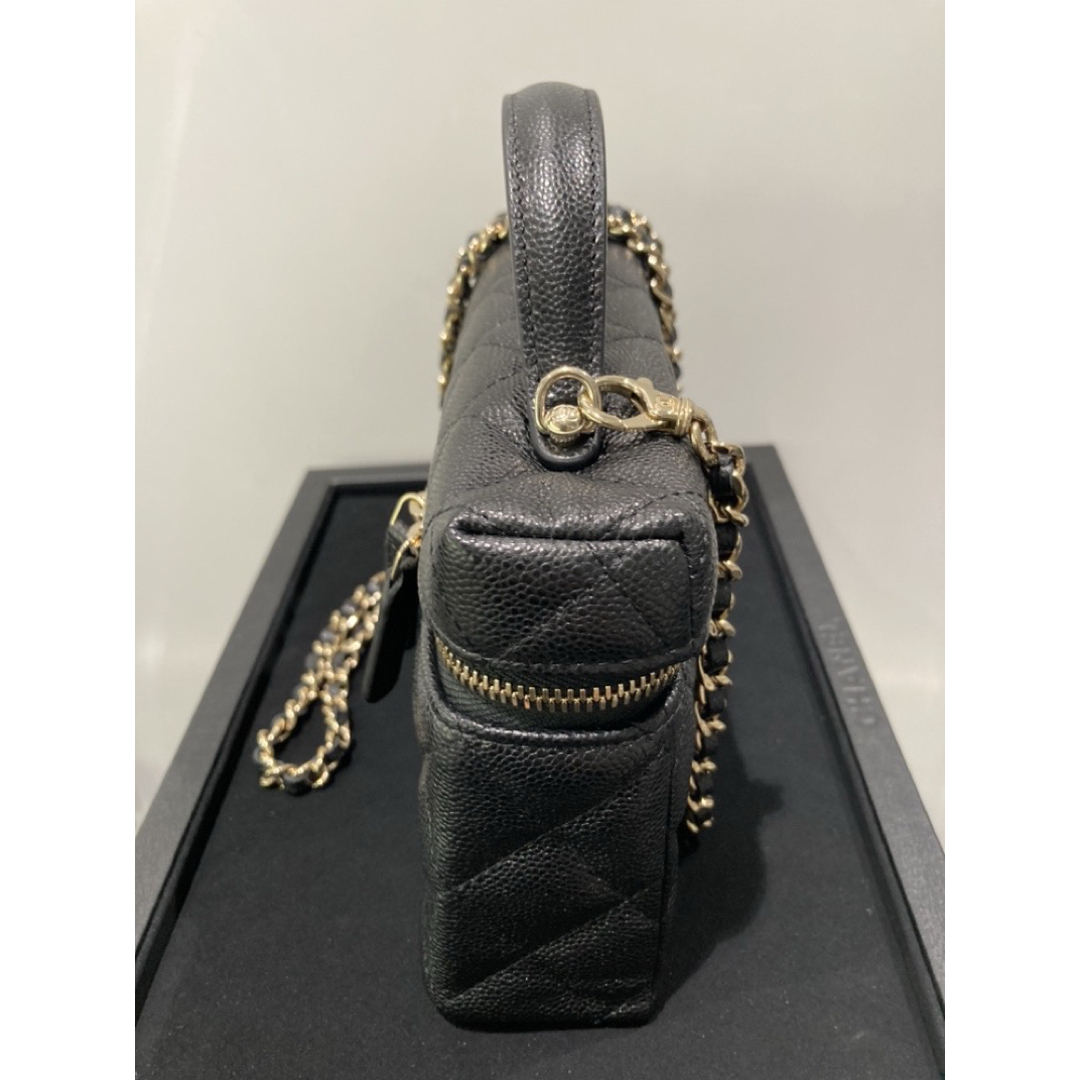 CHANEL - 値下げ!新品未使用 シャネル ショルダー ヴァニティ CHANEL - 値下げ!新品未使用 シャネル ショルダー ヴァニティ