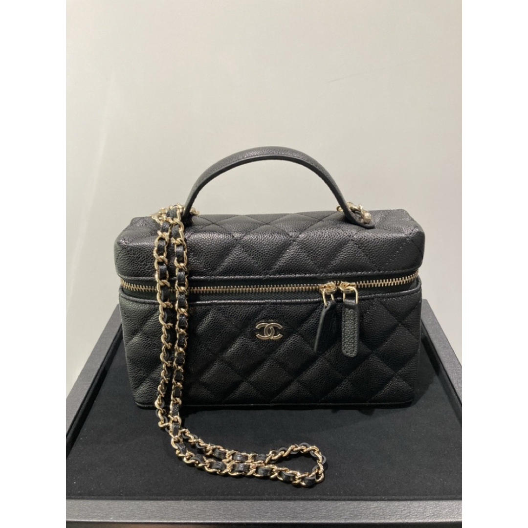 CHANEL - 値下げ!新品未使用 シャネル ショルダー ヴァニティ CHANEL - 値下げ!新品未使用 シャネル ショルダー ヴァニティ
