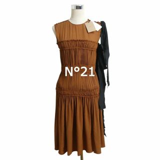 N°21 - ヌメロヴェントゥーノ N°21 ワンピースの通販 by KOMEHYO N°21 - ヌメロヴェントゥーノ N°21 ワンピースの通販 by KOMEHYO