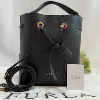 FURLA(ショルダーバッグ ・ シルバー/銀色系)のフリマアイテム一覧 FURLA(ショルダーバッグ ・ シルバー/銀色系)のフリマアイテム一覧