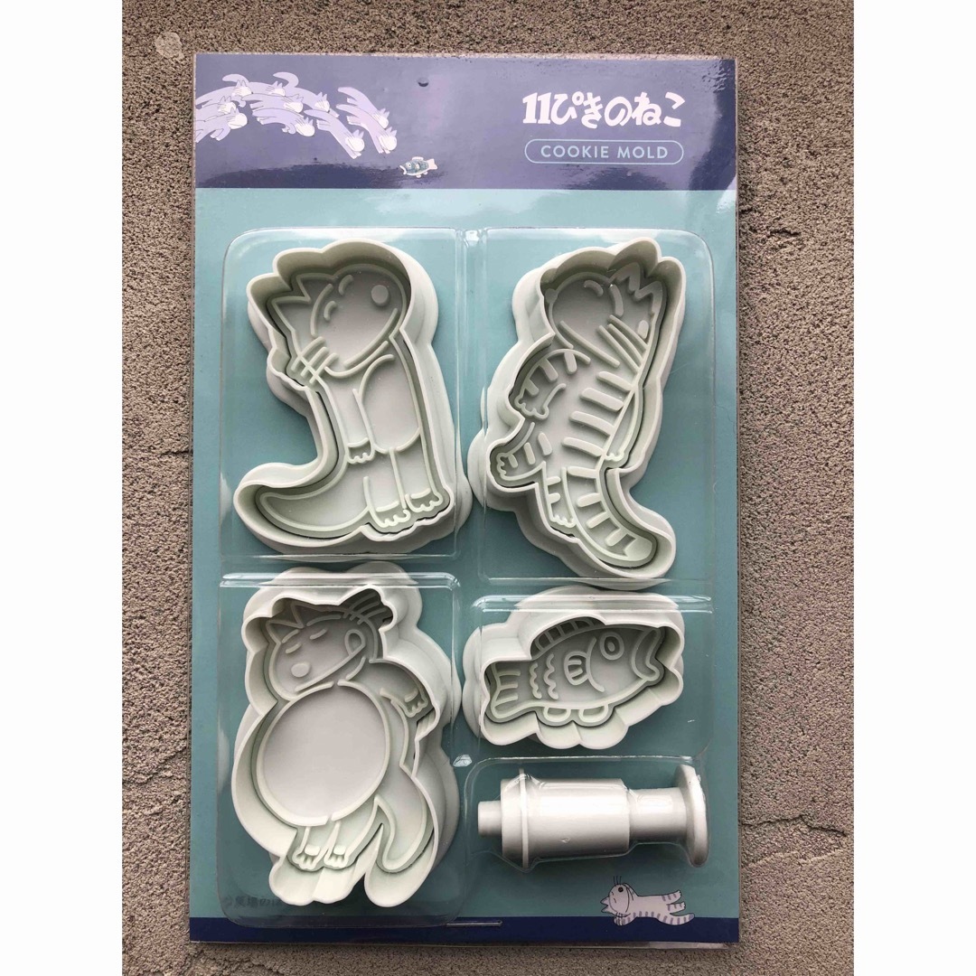 新品、未使用　coota コッタ　11匹のネコ　クッキー型　ミニトートバッグ インテリア/住まい/日用品のキッチン/食器(調理道具/製菓道具)の商品写真