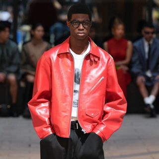 sacai(レザージャケット)のフリマアイテム一覧 sacai(レザージャケット)のフリマアイテム一覧